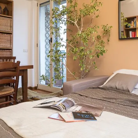 Joivy Warm Family Flat For 6 With Terrace In Milán